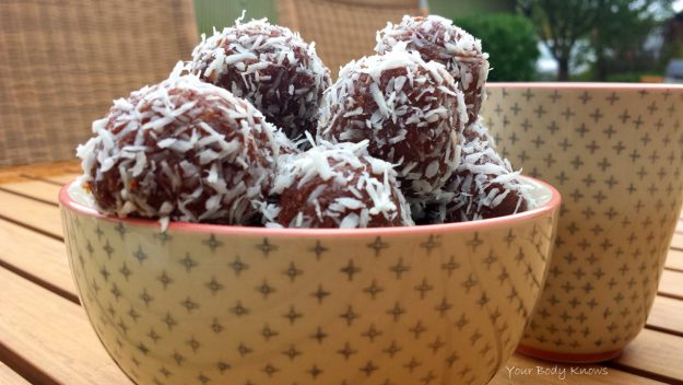 Almond Coconut Cacao Energy Bite Almond Coconut Cacao Energy Bite